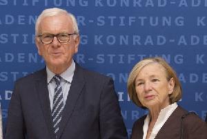 Dr. Hans-Gert Pöttering und Prof. Ursula Männle