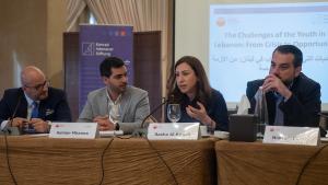 Photo shows the author of the policy paper Makram Rabbah, the moderator Nadim Koteich as well as Ayman Mhanna and Rasha Al Atrash commenting on the paper.