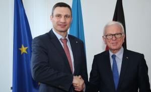 Vitali Klitschko und Dr. Hans-Gert Pöttering