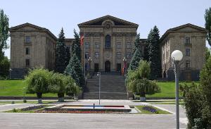 Armenisches Parlament.|Foto: Brent Granby/Fotolia