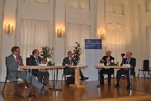 Prof. Matthias Cornils, Arnold Vaatz MdB, Frank Spengler (KAS Ungarn), Minister Zoltán Balog, Dr. Georg Paul Hefty (v.l.n.r.)