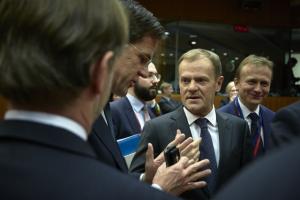 Der niederländische Premierminister Mark Rutte im Gespräch mit Ratspräsident Donald Tusk
