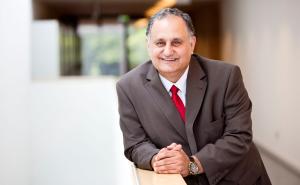 Professor Dr. Reza Asghari