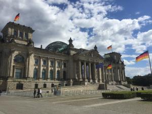 Deutscher Bundestag, Reichstagsgebäude in Berlin.