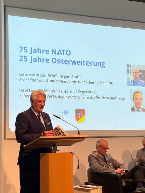 75 Jahre NATO, Potsdam, 10.04.2024, Abschied Raabe