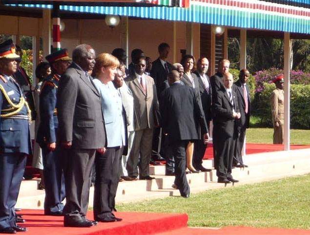 Bundeskanzlerin Dr. Angela Merkel mit Präsident Mwai Kibaki II