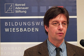 Dr. Hans Stark