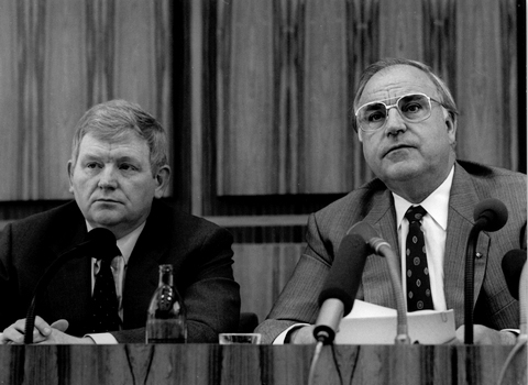 Friedhelm Ost und Helmut Kohl Friedhelm Ost und Helmut Kohl