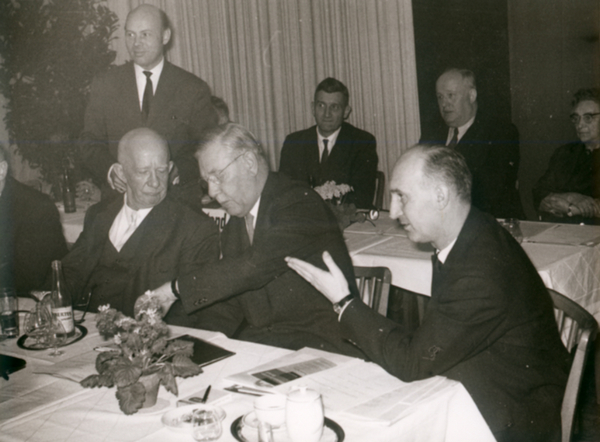 Johannes Albers mit Heinrich Krone und Hans Katzer