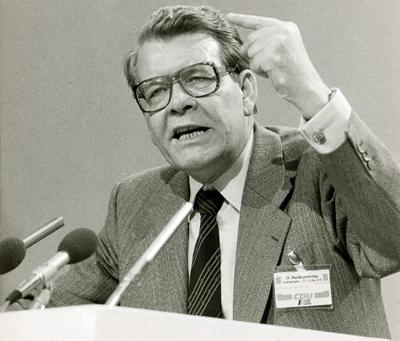 Köppler: Als Redner auf dem 26. CDU-Bundesparteitag in Ludwigshafen am 24.10.1978.