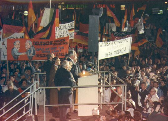 Helmut Kohl, Besuch in Dresden, Rede vor der Frauenkirche, 19.12.1989