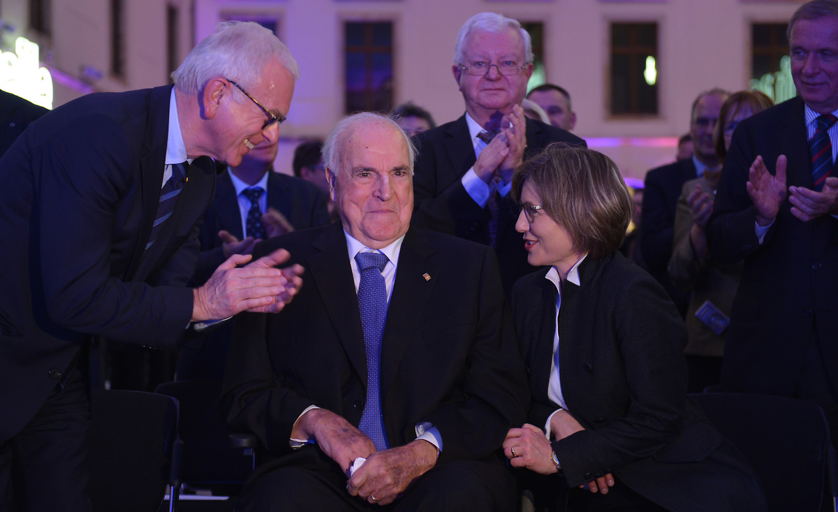 141219 Helmut Kohl, Dresden - Pöttering, Kohl, Richter-Kohl