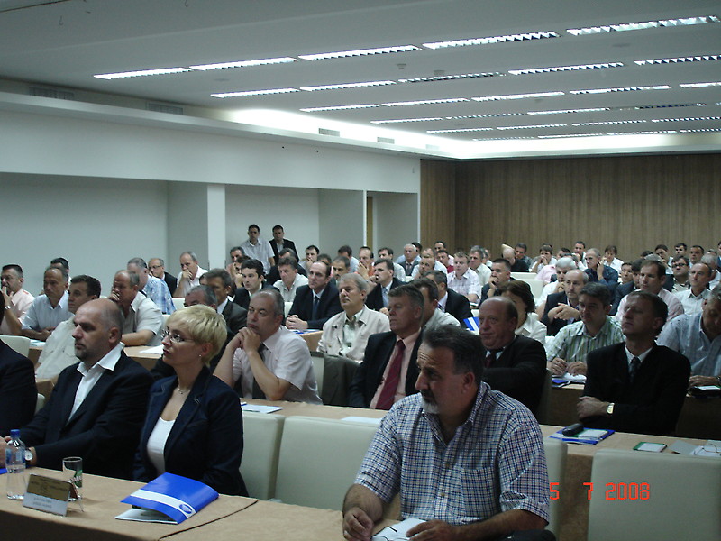 U Sarajevu je 5.i 6.jula, u organizaciji Političke akademije SDA , u saradnji sa Fondacijom 'Konrad Adenauer' održan seminar za kandidate SDA za načelnike i nosioce lista.
