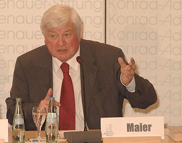 /documents/252038/253255/maier1_360.jpg/5f46d739-27af-4ffe-c9ee-c564557b3a1d