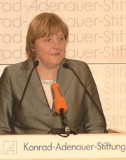 /documents/252038/253255/merkel1_180.jpg/78c041f3-4aa2-ff8c-fa37-d709d9eac481