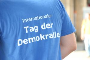 T-Shirt zum Tag der Demokratie