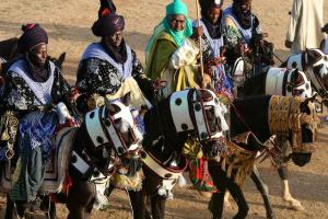 Emir mit Reitern bei Durbar