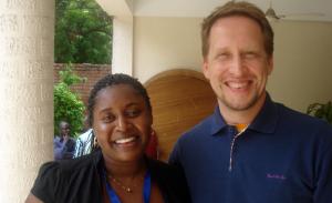 Politicals Communicators at work at the E-lection Bridge Africa Summit in Accra/Ghana: Oliver Röseler (Germany) and Michelle Fondo from Kenia.