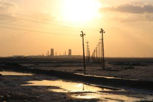 Elektrizitätsnetzwerk in Basra (Copyright: KAS Syrien/Irak)
