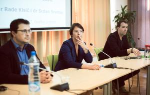 Dr. Rade Kisić, Theologische Fakultät, Danijela Estermann-Pavlica, KAS und Dr. Srdjan Sremac, Vrije Universiteit Amsterdam