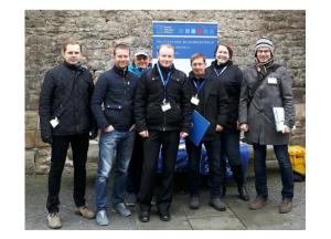 Mitglieder des Zukunftsteams des PBF Sachsen-Anhalt beim Infostand in Halle