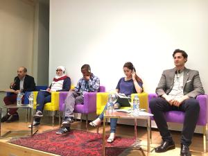 Jugendvertreter aus Libanon, Jordanien, Tunesien und Marokko beim Diskussionsabend in der Casa Arabe in Madrid