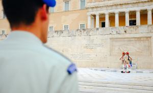 Evzonen vor dem griechischen Parlament in Athen | Foto: gnoptly/Flickr