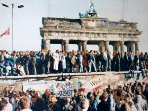 Mauerfall 9.November 1989, Berlin.\r\nQuelle: Wikimedia Commons