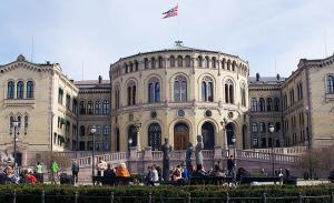 Das norwegische Parlament in Oslo | Foto: mathrong/Flickr