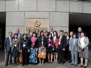 KAS-Alumni aus Asien und Marc Spitzkatz, Leiter des Rechtsstaatsprogramms Asien, in Hongkong während des Seminars zu Umweltrecht in Europa und Asien