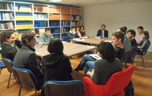 Reunión de estudiantes con magistrado González-foto 2