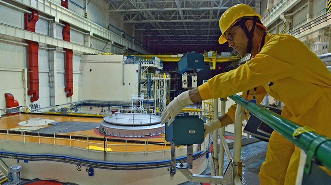 Introduction of Comprehensive IAEA Safeguards (INFCIRC 153)