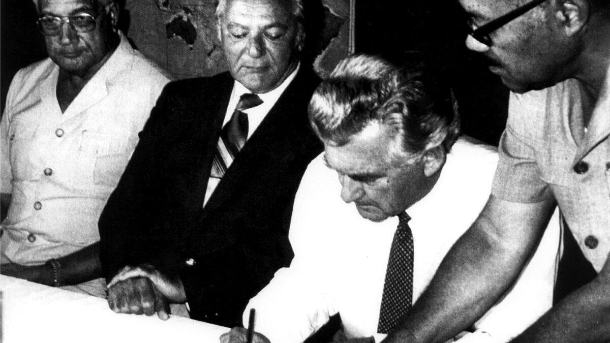 The Treaty of Rarotonga Establishing South Pacific NWFZ Opened for Signature