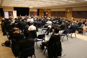 Diskussionsrunde des öffentlichen Teils des Japan-Germany Security Dialogues