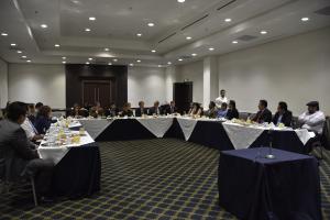 Desayuno debate México agosto 2016 foto 2