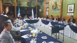 Presentación metodología a cargo del director del Instituto Electoral, Dr. Carlos Velásquez