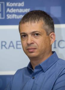 Dr. Itamar Radai