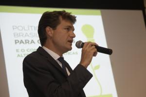 Felix Dane, KAS Diretor ad interim do Programa Regional Mudanças Climáticas, Meio Ambiente e Segurança Energética na América Latina