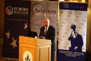Außenminister Dr. János Martonyi auf der Pro Integratione Konferenz am 24. Mai 2013 in Budapest