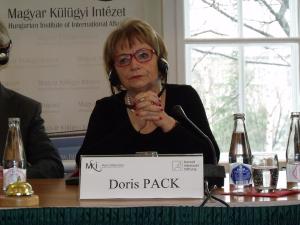 Doris Pack am MKI in Budapest