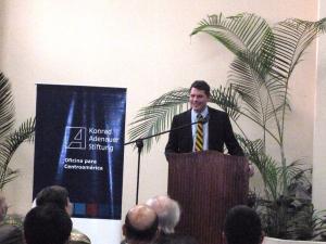 KAS - Presentación Publicación Campañas Políticas Exitosas en web 2.0 (24 mayo 2012)