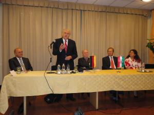 Hans Kaiser a Német-Magyar Társaság debreceni rendezvényén