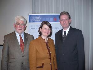 Henning Niedehoff, Dr. Maria Flachsbarth, Jörg Jäger (v.l.)