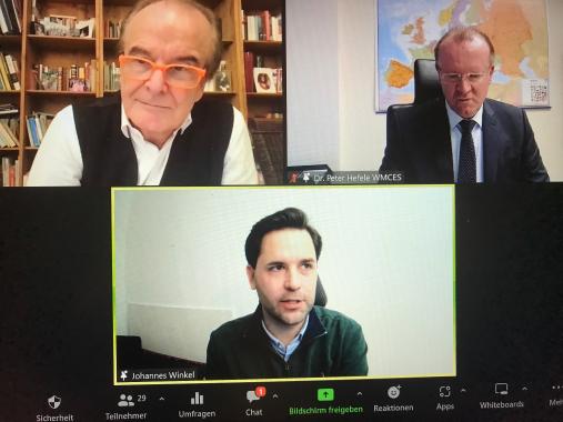 (v.l.n.r.) Alfred Schier, Phoenix-Moderator, Dr. Peter Hefele, Politikberater, Brüssel, und Johannes Winkel, Vorsitzender der Jungen Union Deutschlands, Berlin