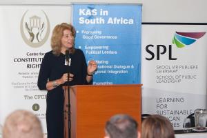 Ambassador Gerards giving her speech at the SPL Breakfast Meeting