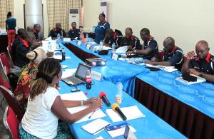 Gemeinsam mit dem Nigeria Security Civil Defence Corps veranstaltete das Landesbüro der Konrad-Adenauer-Stiftung in Nigeria am 4. und 5. Dezember 2014 einen Workshop zur Erstellung von Ausbildungshandbüchern.