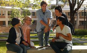 International students at the campus. | picture: UNE photos/Flickr