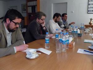 Discussion among the participants of a round table dealing with "Afghanistan during the election campaign" on February 28, 2014.