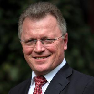 Prof. Sandschneider