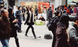 People in Myungdong, Korea | Picture: jungmoon/flickr